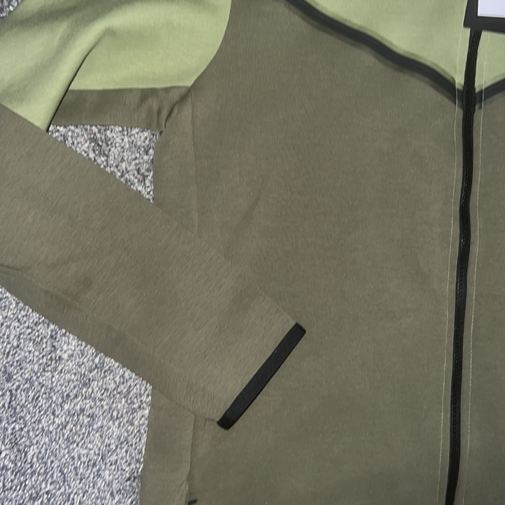 New Nike Tech Full Zip Hooded Jacket - Picture 4 of 6